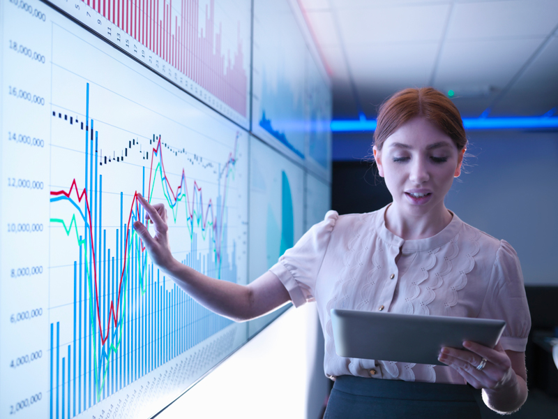 analyst-1.jpg analyst-1.jpg